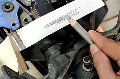 7 Cara Melihat No Rangka Motor yang Paling Akurat dan Cepat!