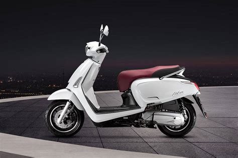7 Sepeda PCX Terbaru yang Siap Membuat Anda Jatuh Cinta dengan Desain Futuristik dan Fitur Canggih! 7 Sepeda PCX Terbaru yang Siap Membuat Anda Jatuh Cinta dengan Desain Futuristik dan Fitur Canggih!