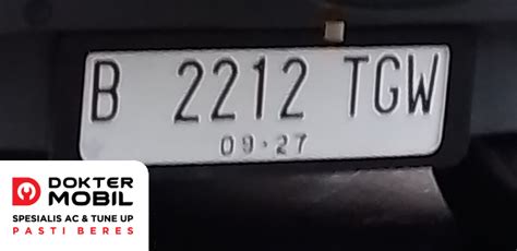 5 Alasan Plat Nomor Putih Hitam Bikin Mobilmu Jadi Sorotan! 5 Alasan Plat Nomor Putih Hitam Bikin Mobilmu Jadi Sorotan!