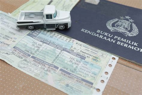 5 Kekeliruan Fatal Saat Melakukan Pajak Mobil, Jangan Sampai Kamu Terjebak! 😱