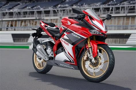 7 Alasan Mengapa New Honda CBR250RR SP 2024 Bikin Ngiler! 7 Alasan Mengapa New Honda CBR250RR SP 2024 Bikin Ngiler!
