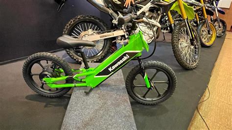 7 Alasan Mengapa Sepeda Listrik Kawasaki Bakal Bikin Kamu Lupa Motor Bensin! 7 Alasan Mengapa Sepeda Listrik Kawasaki Bakal Bikin Kamu Lupa Motor Bensin!