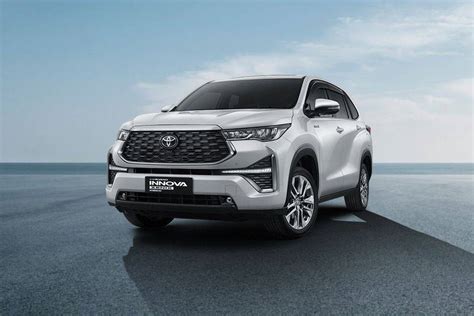 7 Fitur Canggih Mobil Listrik Innova yang Bakal Membuat Anda Jatuh Cinta! 7 Fitur Canggih Mobil Listrik Innova yang Bakal Membuat Anda Jatuh Cinta!