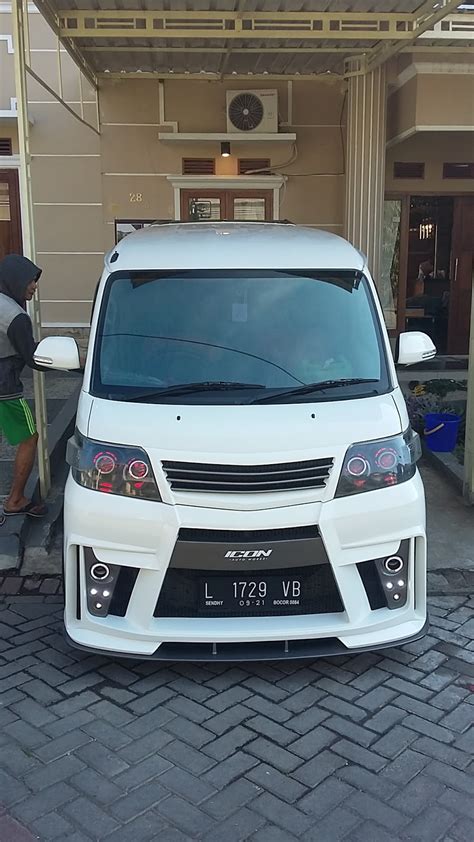 7 Modifikasi Suzuki Luxio Paling Gila yang Bikin Melongo! 7 Modifikasi Suzuki Luxio Paling Gila yang Bikin Melongo!
