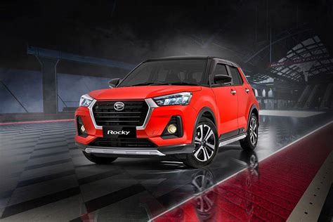 5 Keunggulan Mobil Rocky Toyota Bikin Kamu Ngiler! 🤯