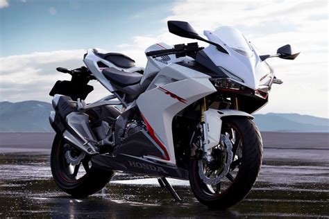 7 Fitur Canggih Sepeda Motor NEX Yang Membuatnya Lebih Keren Dan Tangguh! 7 Fitur Canggih Sepeda Motor NEX Yang Membuatnya Lebih Keren Dan Tangguh!