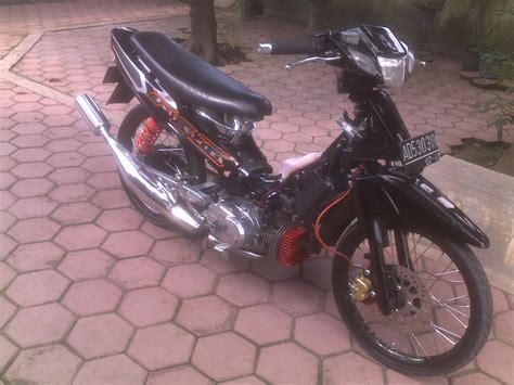 7 Modifikasi Yamaha FIZ R Paling Gila and Bikin Ngiler! 7 Modifikasi Yamaha FIZ R Paling Gila and Bikin Ngiler!