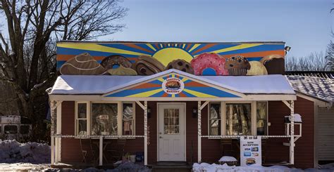 NH Bakery Bites Back, Wins Free Speech Pastry Painting Fight!
