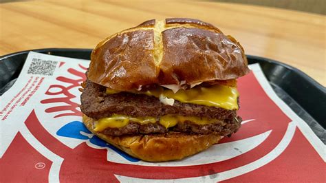 Wendy’s Hail Mary Sandwich Saved the Brand? How the Pretzel Bun Aced It!